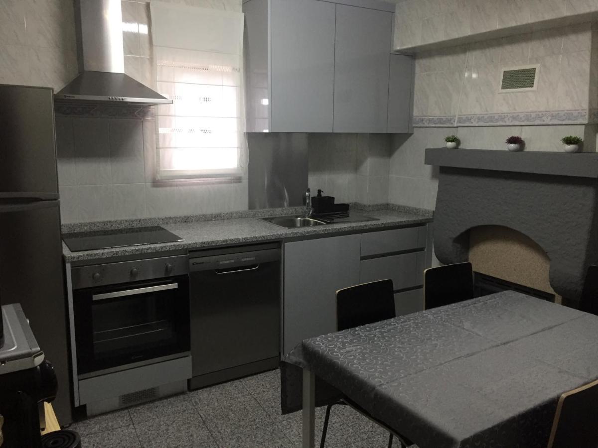 핀헬 Casa Porta De Santiago 빌라 외부 사진